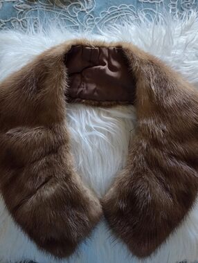 Vintage Brown Fur Collar